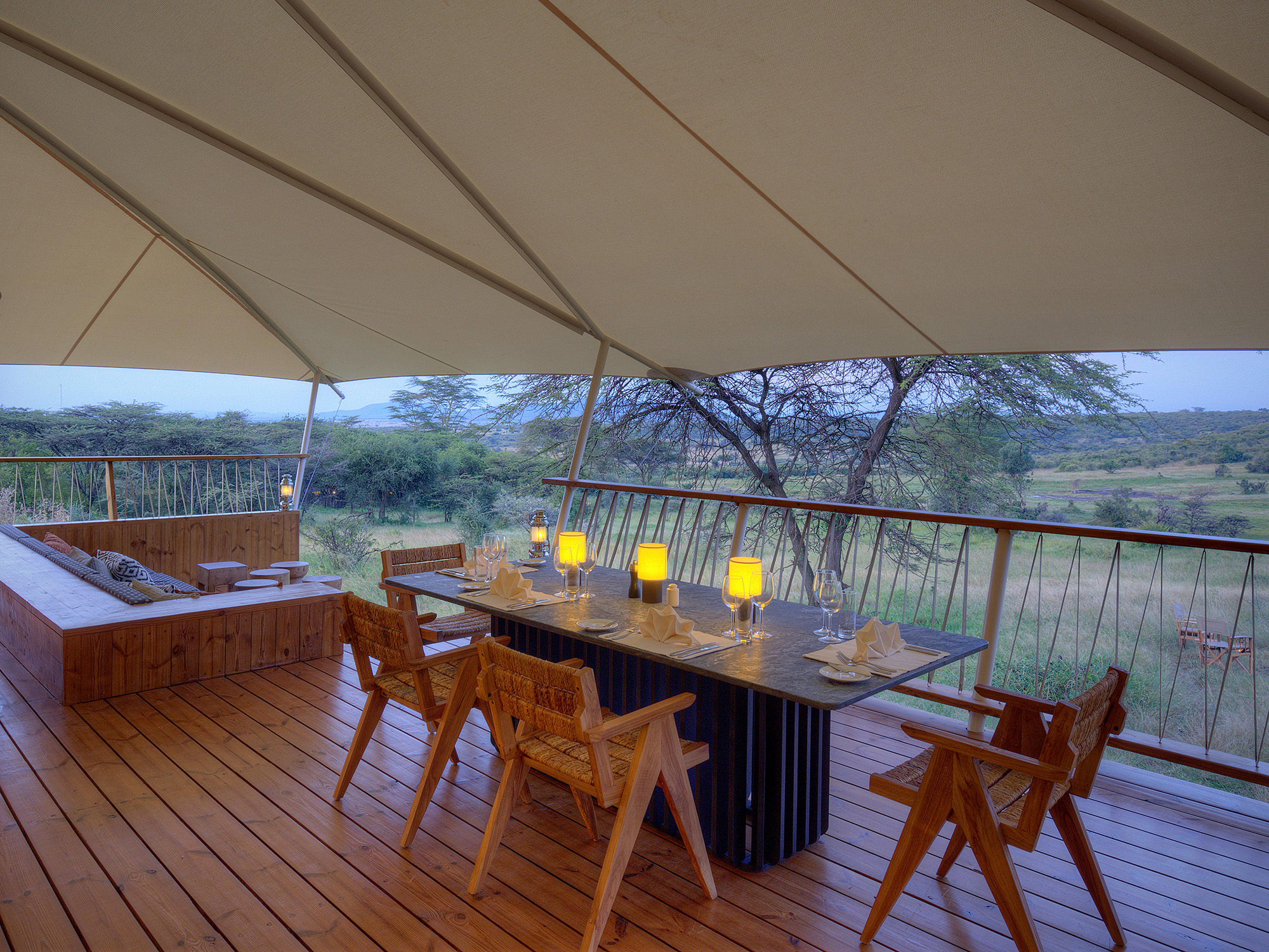 resort room dining table